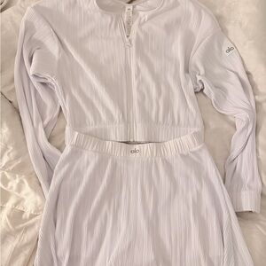 ALO Yoga White Ribbed Zip-Front Set